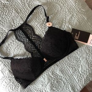 NWT 🎁 H&M Black Bra